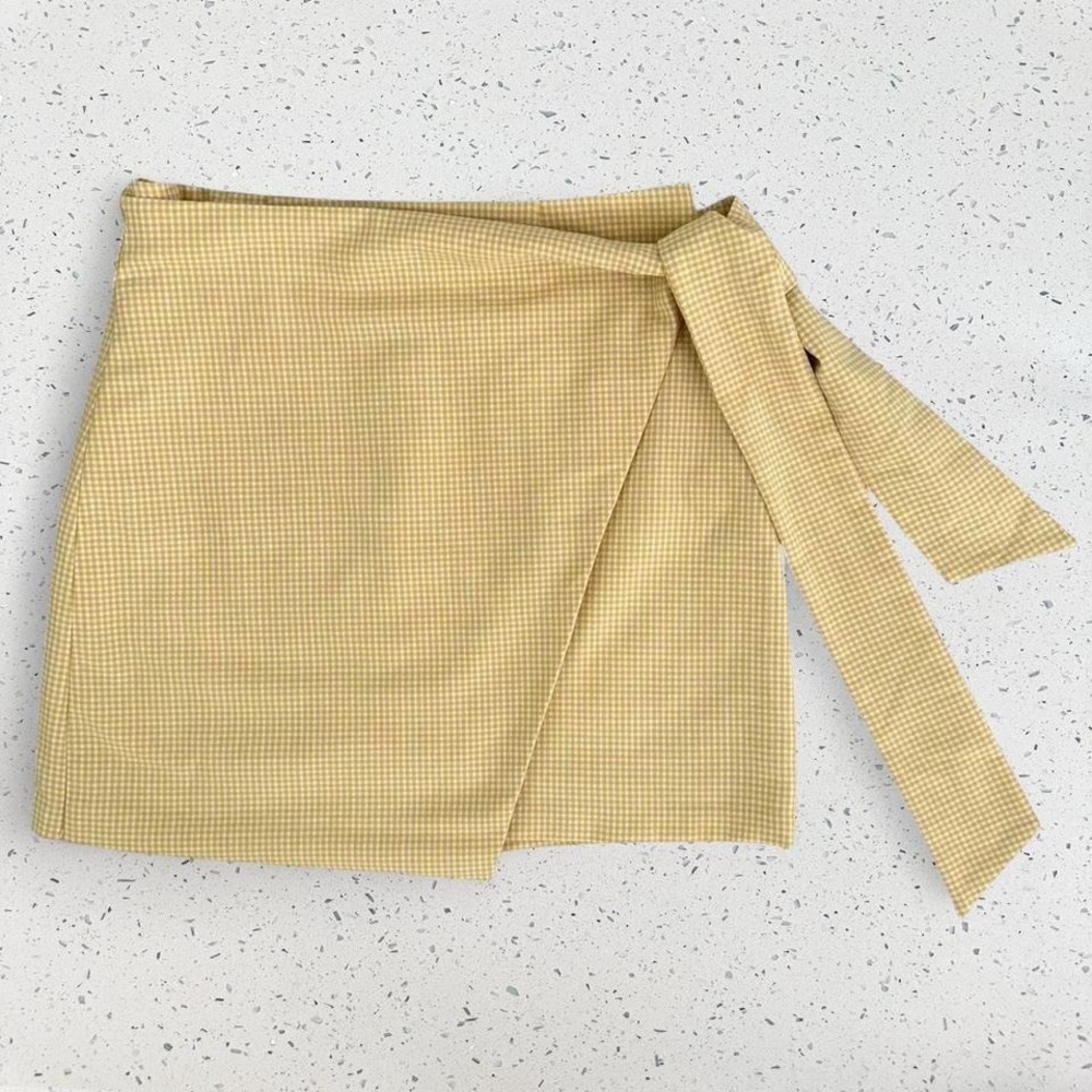 Aritzia Wilfred Yellow Gingham Wrap Mini Skirt Side Tie Size 4